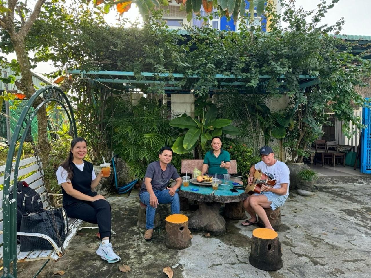 Golden Lantern Tam Thanh Homestay ตามกี่ ภายนอก รูปภาพ