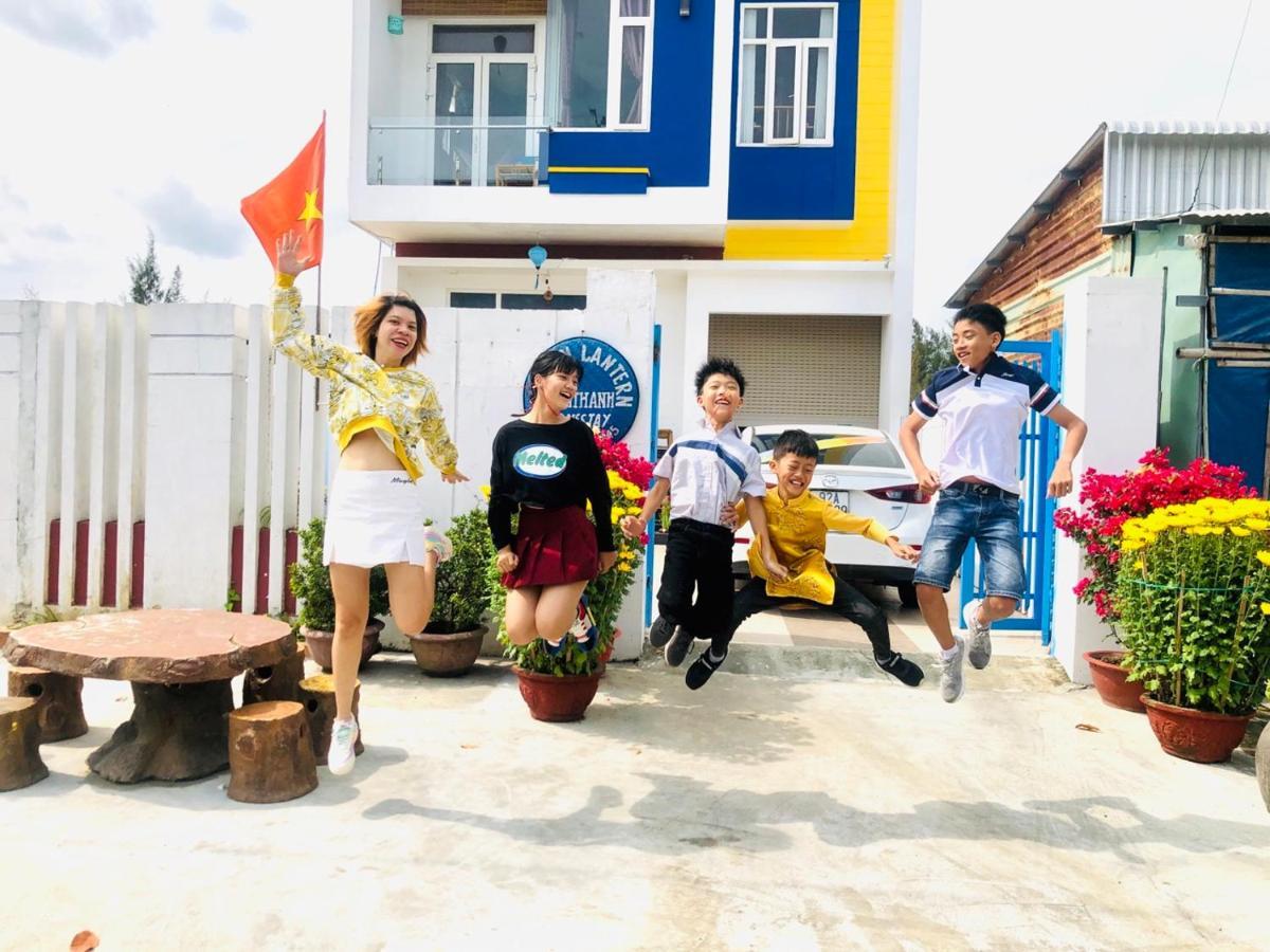 Golden Lantern Tam Thanh Homestay ตามกี่ ภายนอก รูปภาพ